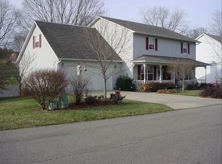 210 Hidden Valley Dr, Scott Depot, WV 25560