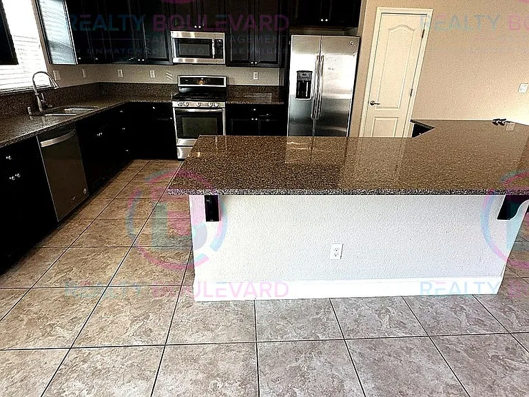 1110 Saffron Woods Way — Photo 6