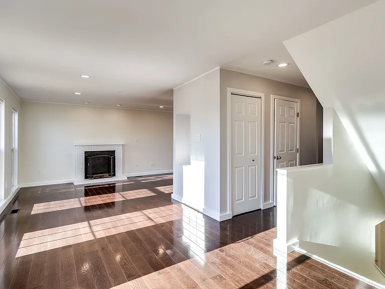 1304 Longbow Rd — Photo 5