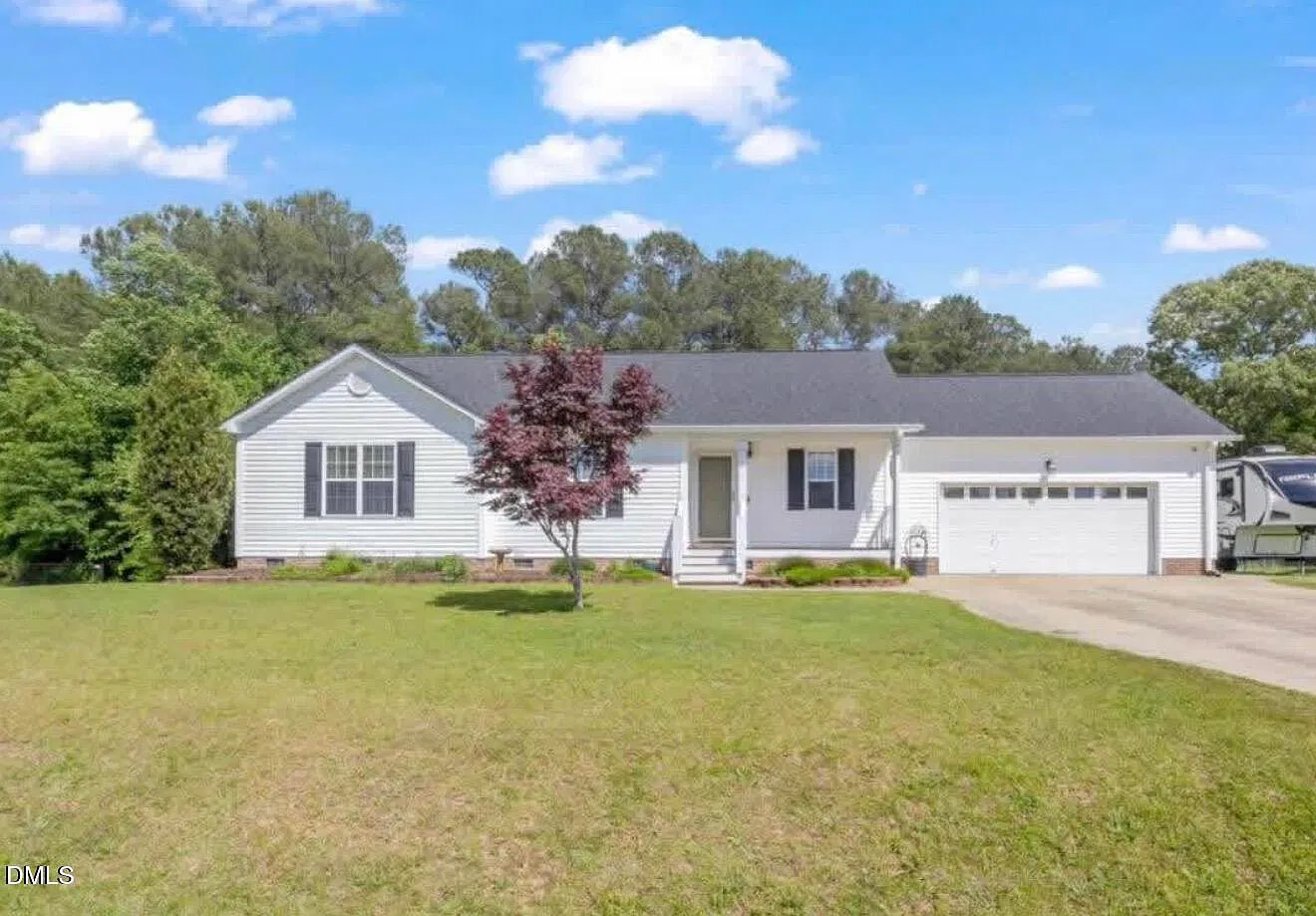 3 bed, 2.0 bath, $2,000 — Photo 2
