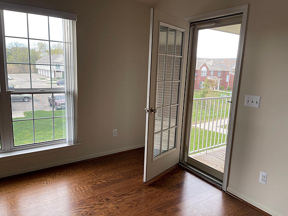 Access to balcony from living room