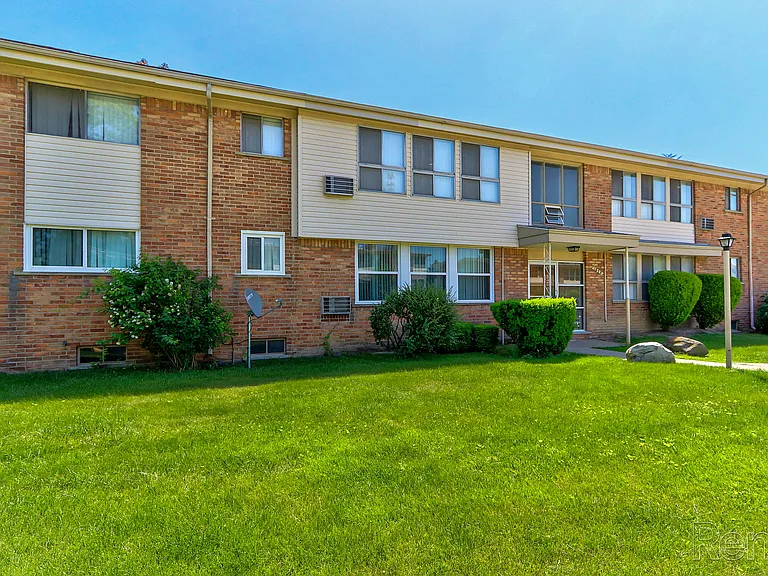 Elmsleigh Apartments — Photo 19