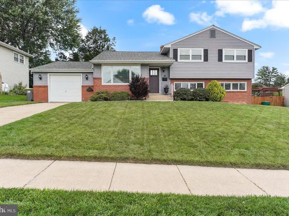 14 Burns Rd, Claymont, DE 19703