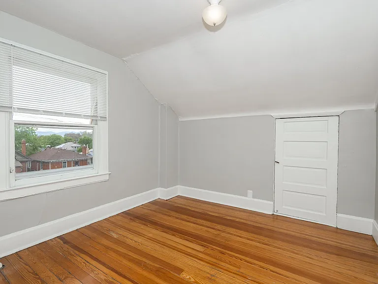 Cross Park Apartments — Photo 45