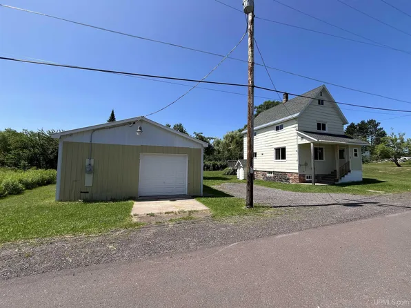 55779 Hancock St, Laurium, MI 49913