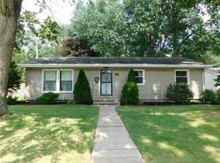 162 Pinehurst Rd, Munroe Falls, OH 44262