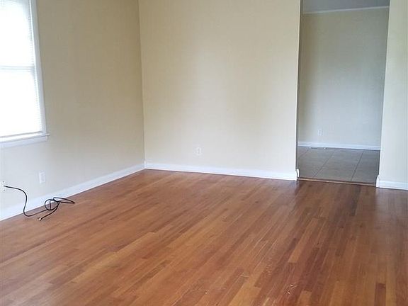 2nd image of 1813 Pulaski Pike NW