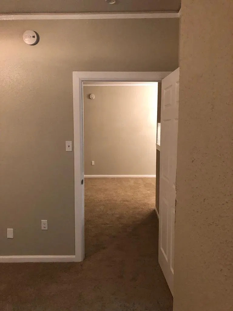 3 bed, 2.5 bath, 1350 sqft, $1,800 — Photo 3