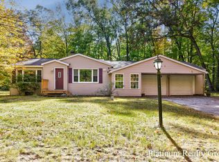 6141 Bell Rd, Whitehall, MI 49461