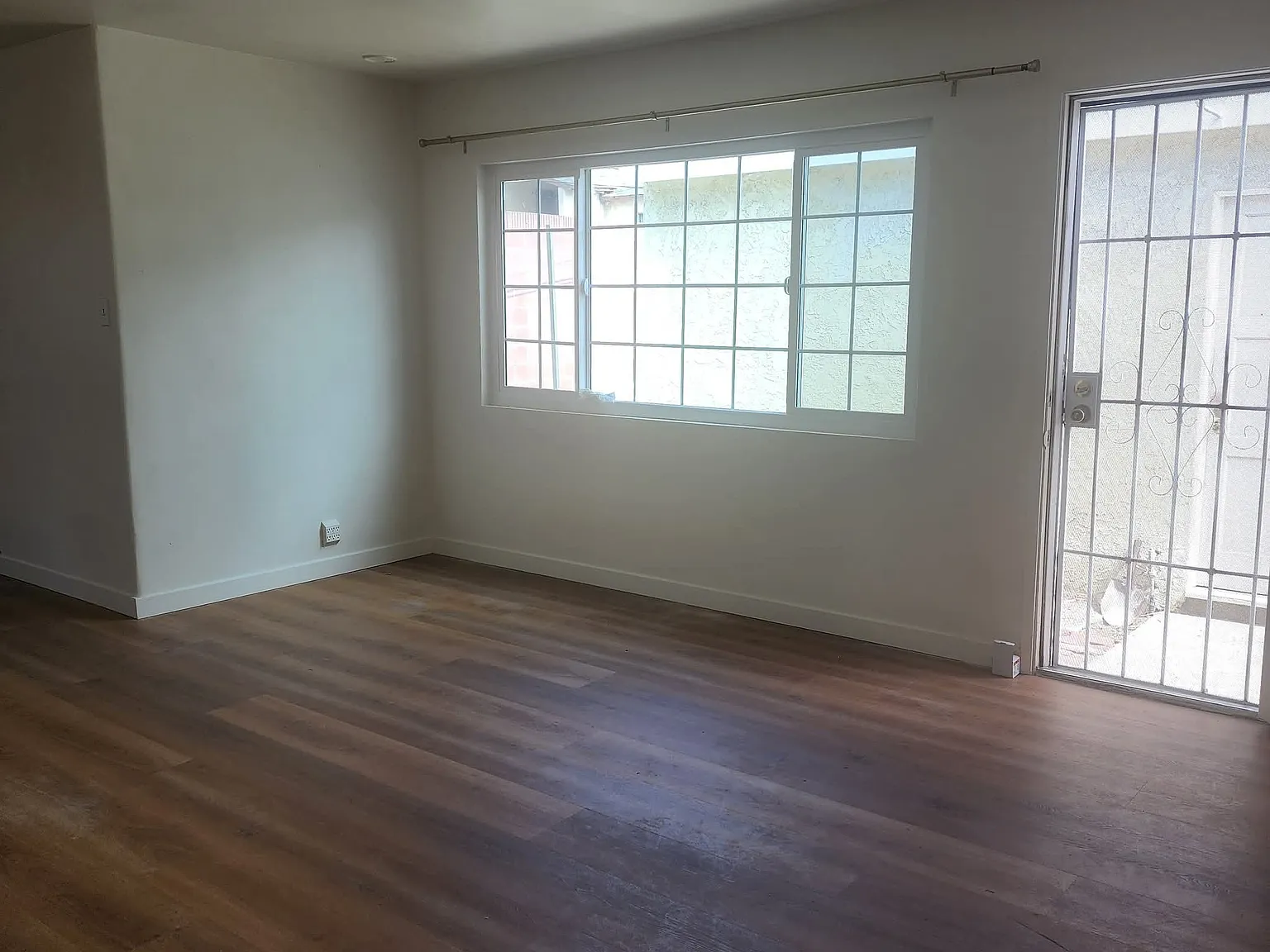 2 bed, 740 sqft, $2,800 — Photo 3