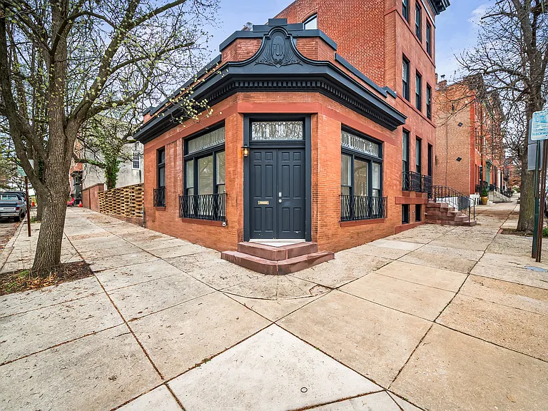 1200 Bolton St — Photo 2