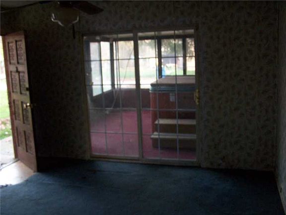 2nd image of 1508 S Leland Ave