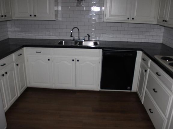 5th image of 1702 Timber Creek Dr