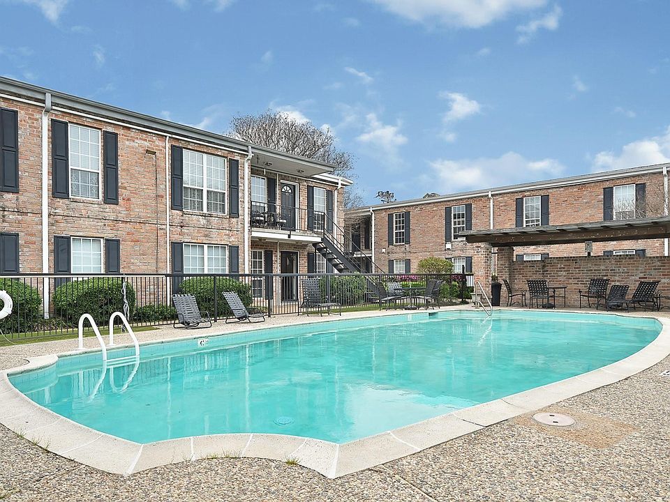 1st image of 6402 Del Monte Dr APT 30