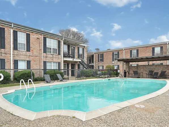 6402 Del Monte Dr APT 30, Houston, TX 77057