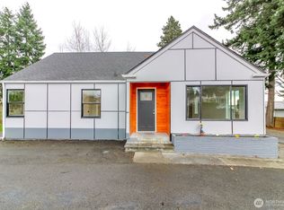 9613 S 240th St, Kent, WA 98031