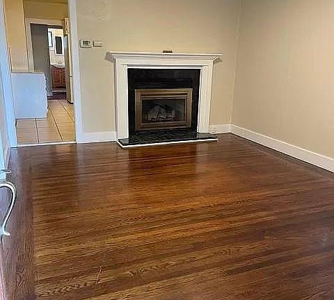 3rd image of 216 23rd St
