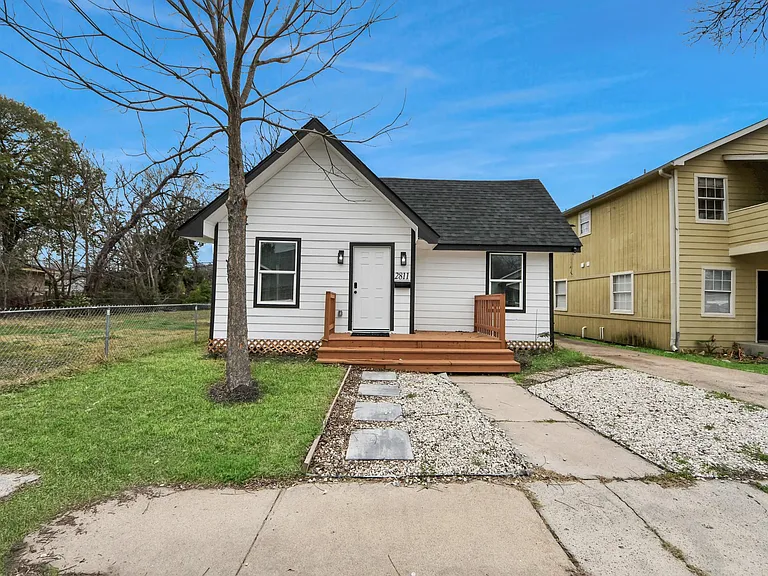2811 Winbern St — Photo 43