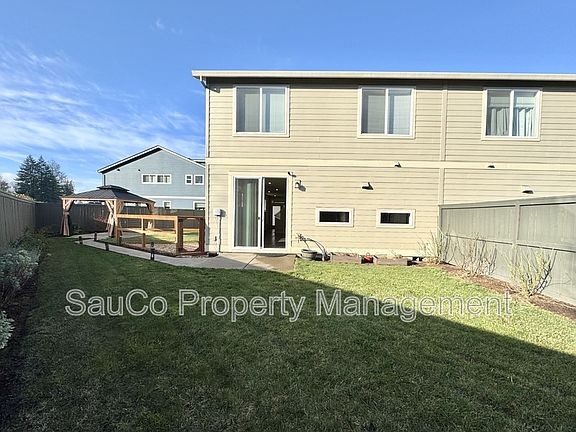 2nd image of 6648 SE Genrosa St