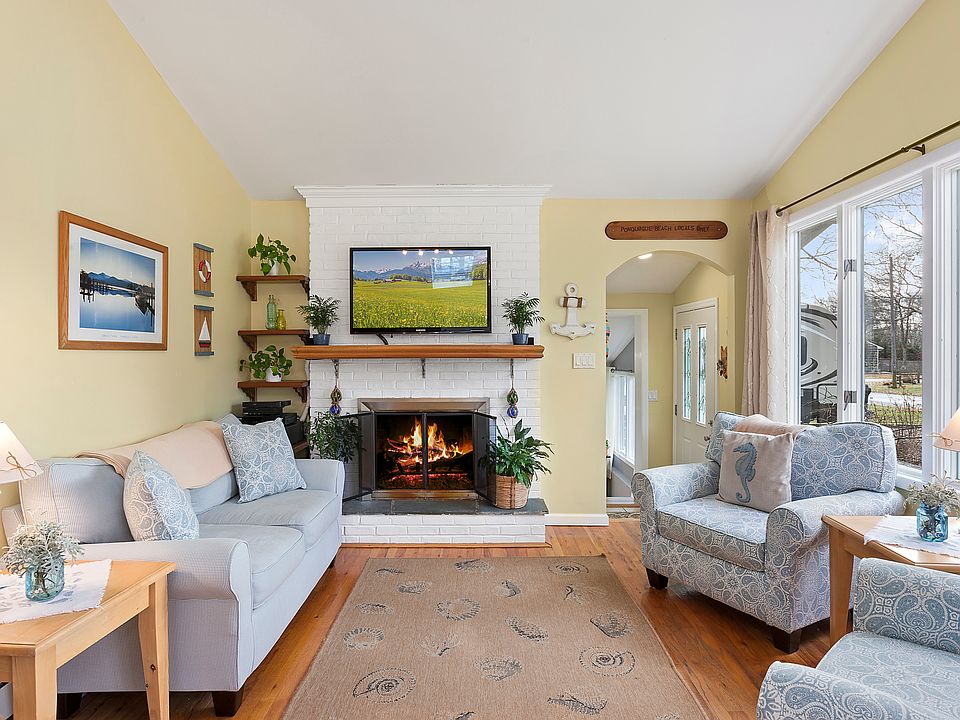 Cozy fireplace for cuddling 