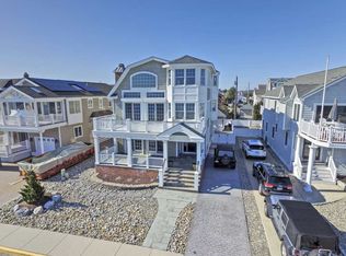 74 W 7th St, Avalon, NJ 08202