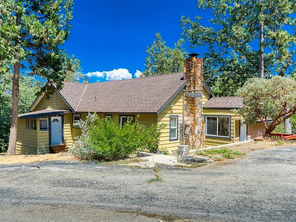 1st image of 41769 Corlew Ln