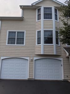 7 Parkwoods Dr, Norwich, CT, 06360