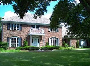 613 Marian Sq, Oak Brook, IL
