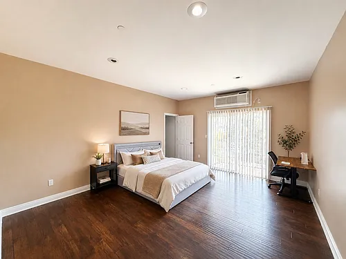 Floor plan 1339 W 36th Pl