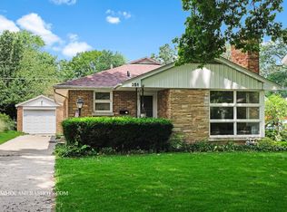 251 Lawndale Ave, Aurora, IL 60506