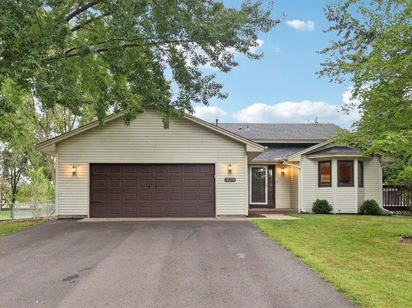 18216 Yancy St NE, East Bethel, MN 55092