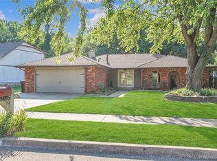7005 S Ash Pl, Broken Arrow, OK 74011