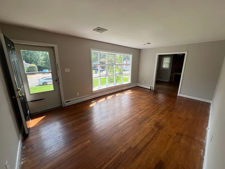 8206 Adrian Dr — Photo 3