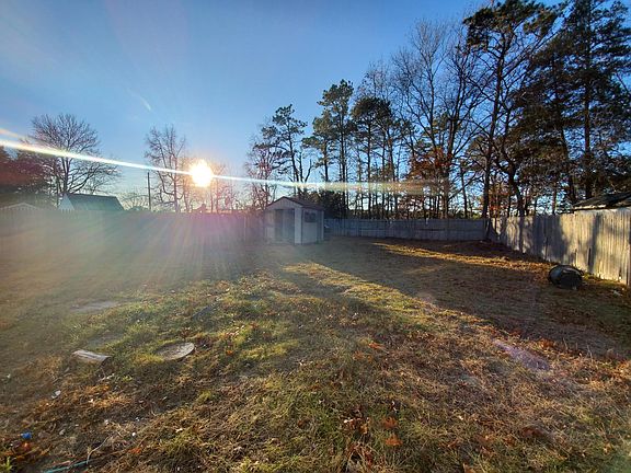 2nd image of 33 Bayberry Dr