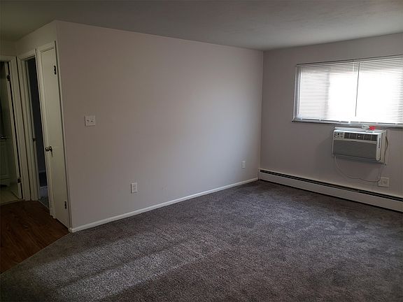 5th image of 1456 W 107th St APT 2