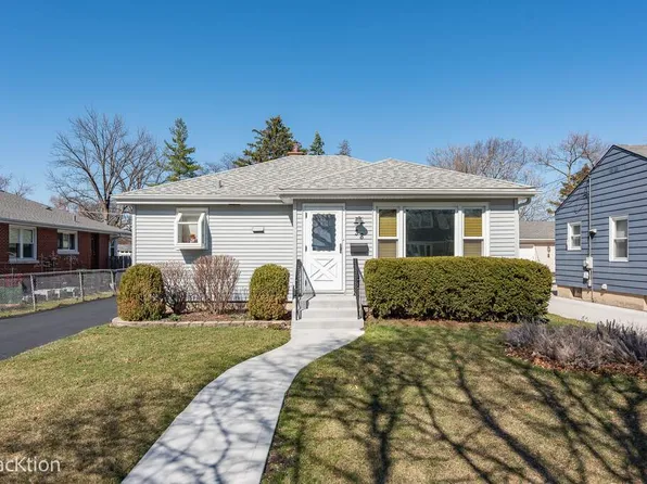 38 E Monroe St, Villa Park, IL 60181