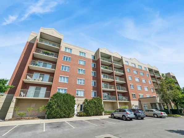 7400 Lincoln Ave Unit 504, Skokie, IL 60076