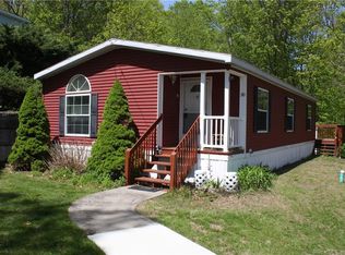 50 Mountainview Rd, East Hampton, CT 06424