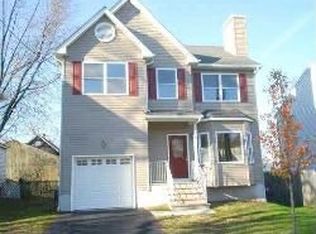 513 Lyman Ave, Woodbridge, NJ 07095