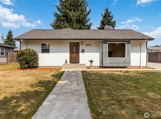 2818 Maple St, Longview, WA 98632