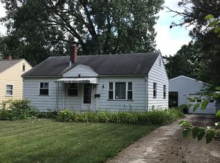 207 Hessel Blvd, Champaign, IL