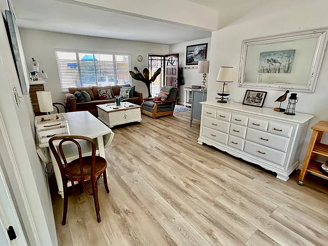 425 Coates Dr — Photo 12