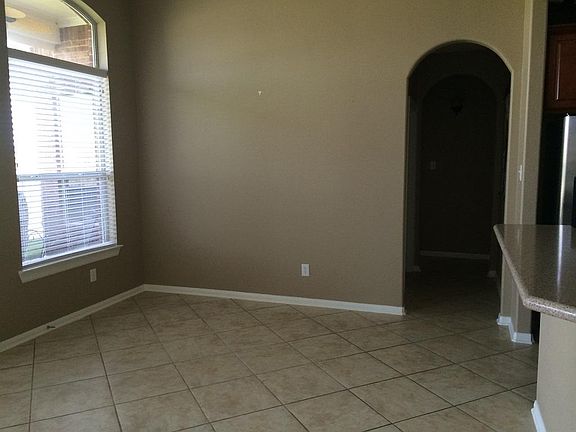 Breakfast Nook with view of Lake