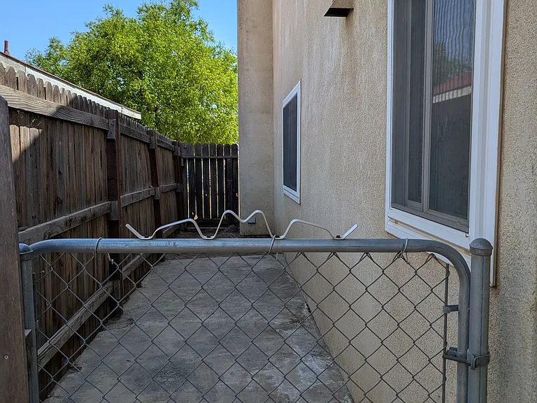 3524 E Roosevelt Ave — Photo 18