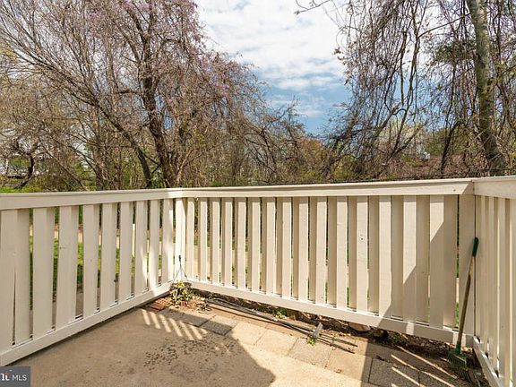 5th image of 12865 Cara Dr #27-C