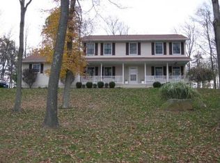 47650 Cherry Tree Dr, Saint Clairsville, OH 43950