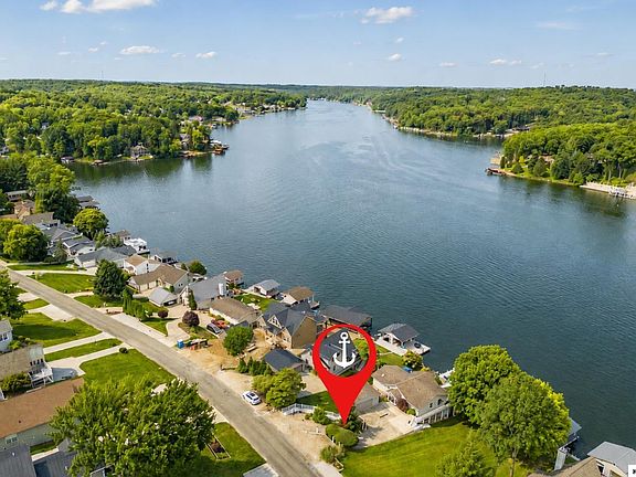 4th image of 401 Lakeview Heights Dr