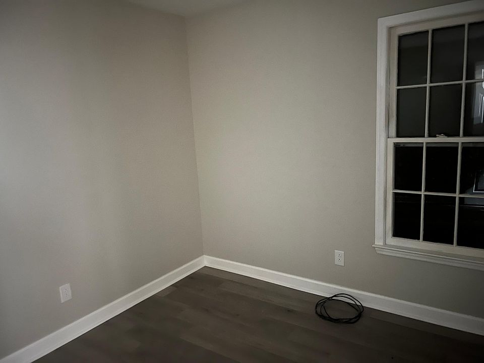 1st image of 8910 Brown Oak Ct