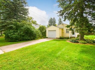 245 4th Ave NE, Cambridge, MN 55008