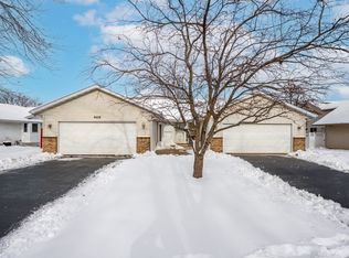 6610 Sawgrass Dr, Rockford, IL 61114